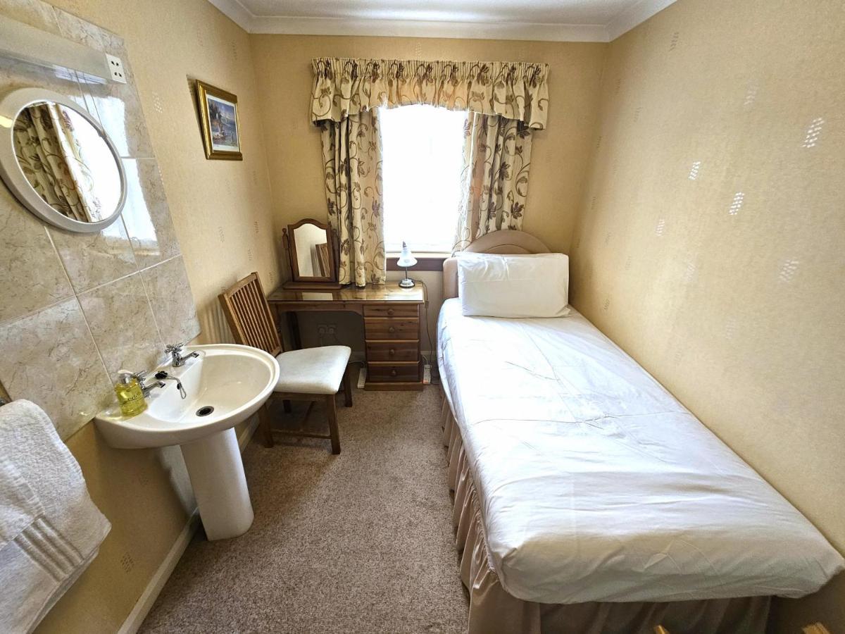 Abermar Guest House - Inverness Esterno foto