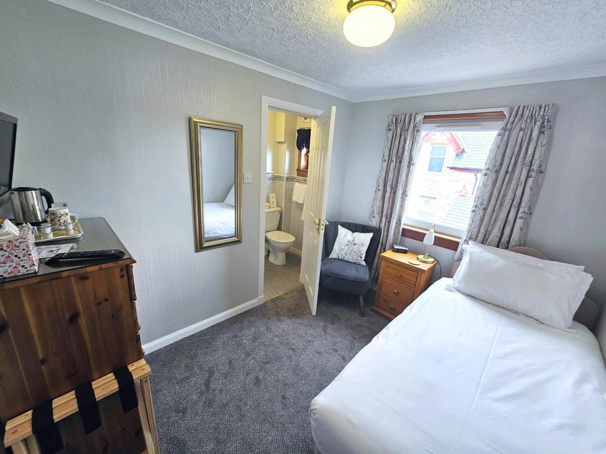 Abermar Guest House - Inverness Esterno foto
